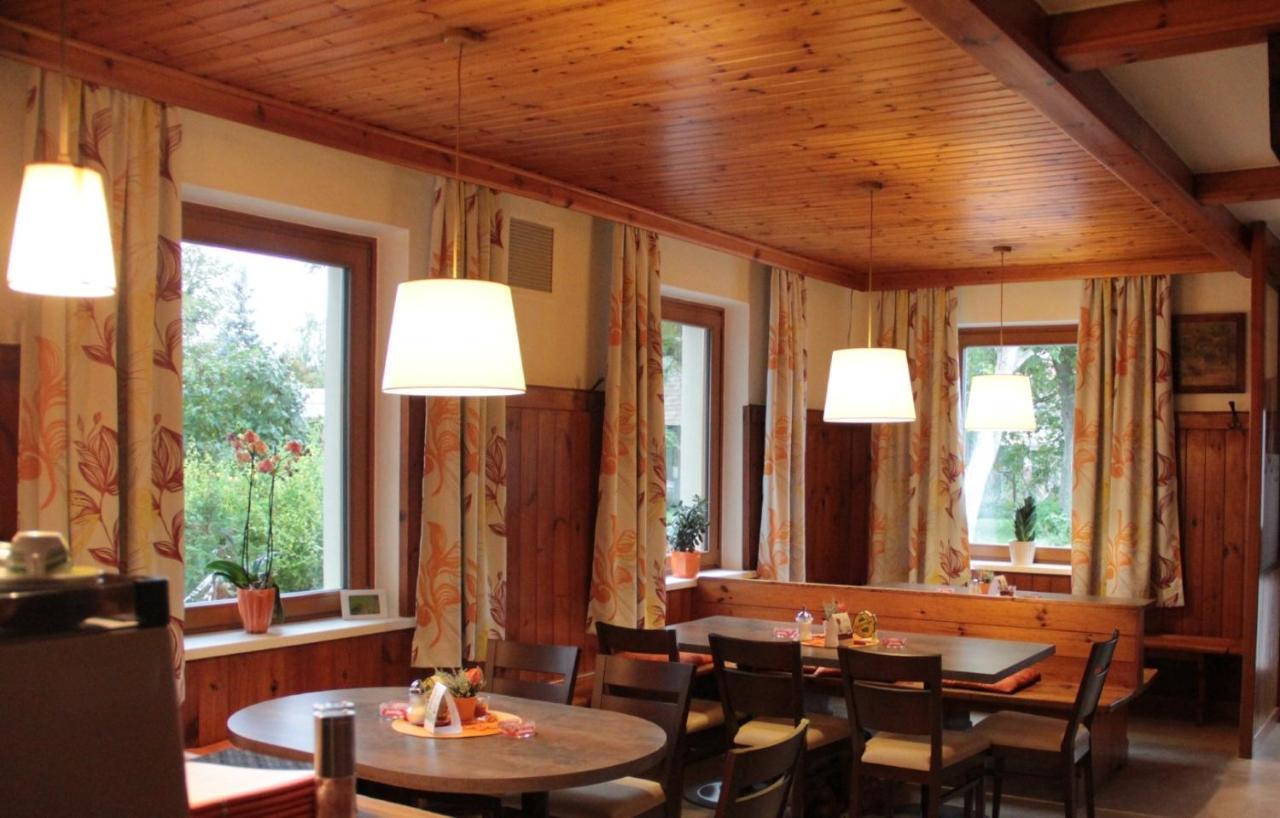 Gasthof Muehlendorfer Lanzenkirchen エクステリア 写真